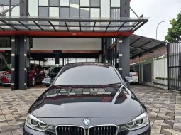 BMW 3 Series 320i F30 Matic Tahun 2015 Kondisi Mulus Terawat Istimewa