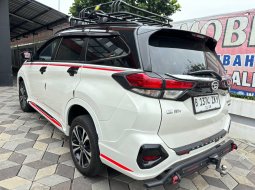 Daihatsu Terios R A/T Deluxe Tahun 2022 Kondisi Mulus Terawat Istimewa 9