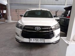 Toyota Venturer 2.0 A/T BSN 2017