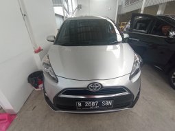 Toyota Sienta V 1.5 AT 2017