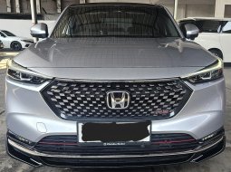 Honda HRV RS A/T ( Matic ) 2022/ 2023 Silver Km 1700an Mulus Like New Siap Pakai