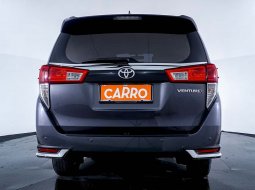 JUAL Toyota Innova 2.4 Venturer AT 2020 Abu-abu 4