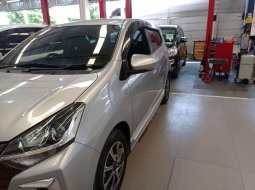 Daihatsu Ayla R 2023 Silver 3