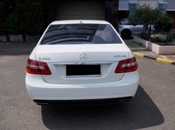 Mercedes-Benz E-Class 250 2012 avantgarde putih dp 20 jt km43rban cash kredit proses bisa dibantu 6