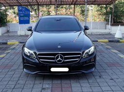 Mercedes-Benz E-Class E 300 SportStyle Avantgarde Line 2019 hitam 14rban mls cash kredit proses bisa