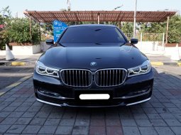 BMW 7 Series 740Li 2018 hitam sunroof dp hanya 75 jt saja cash kredit proses bisa dibantu