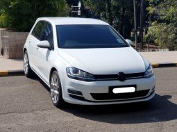 Volkswagen Golf TSI 2014 mk7 putih km72rban dp 27jt cash kredit  bisa