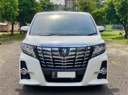 Toyota Alphard SC Premium Sound at 2016 Putih