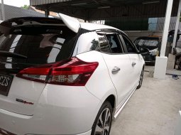 Toyota Yaris TRD Sportivo 1.5 AT 2021 5
