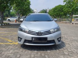 Toyota Corolla Altis 1.8 Automatic 2014 Silver Milik Pribadi HU Kenwood 2