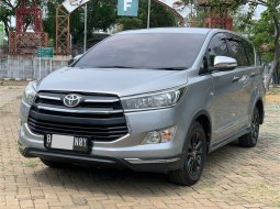 Toyota Kijang Innova V Bensin 2016