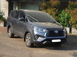 Toyota Kijang Innova 2.4V 2021 abu matic tgn pertama dari baru cash kredit proses bisa dibantu