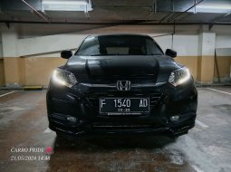 Jual Honda HR-V 1.8 E Prestige 2017 Hitam