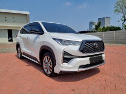 Toyota Kijang Innova Zenix Hybrid TSS Modelista at 2022