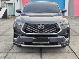 Kijang innova zenix Q hybrid modelista tss 2022 grey