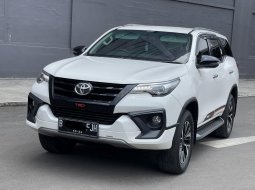 Toyota Fortuner 2.4 TRD AT 2019