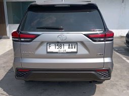 Promo Toyota Innova Zenix 2.0 V AT 2022 Silver *code81AAV 4