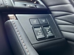 Toyota Alphard HV 2024 hitam ready 7