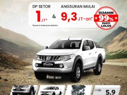MITSUBISHI STRADA TRITON (WHITE DIAMOND)  TYPE GLS DOUBLE CABIN 2.5 M/T 4x4 (2019) 1