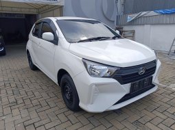 Daihatsu Ayla 1.0 M Bensin-MT 2023 3