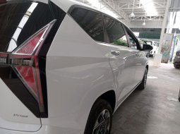 Hyundai STARGAZER prime 1.5 AT 2022 4