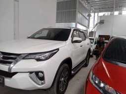 Toyota Fortuner 2.4 VRZ AT 2016 3