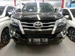 Toyota Fortuner 2.4 VRZ AT 2019 LOW KM