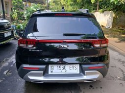 Kia Sonet Premiere 2021 Hitam 2