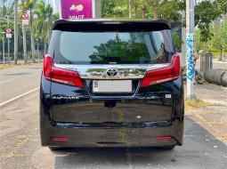 Toyota Alphard 2.5 G A/T 2018 Hitam 5