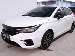 Honda City Hatchback CVT with  Sensing™ 1.5 AT 2021 3