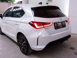 Honda City Hatchback CVT with  Sensing™ 1.5 AT 2021 6