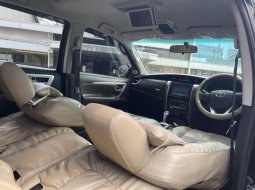 Toyota Fortuner 2.4 VRZ AT 2018 7