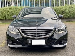 Mercedes-Benz E-Class E 200 2016 Hitam