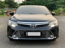 Toyota Camry 2.5 V 2015