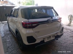 Promo Daihatsu Rocky 1.2 X ADS CVT 2023 Putih *code59KH 6