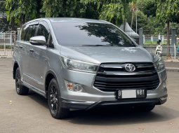 JUAL MURAH INNOVA V 2.0 AT SILVER 2016