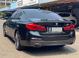 BMW 5 Series 530i 2020 5