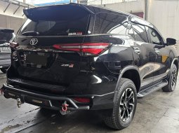 Toyota Fortuner 2.8 GR Sport A/T ( Matic ) 2022 Hitam Km Mulus 14rban Mulus Siap Pakai Pajak Panjang 6