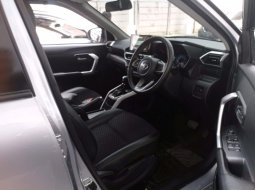 Toyota Raize 1.0T GR Sport CVT (Two Tone) AT 2021 9