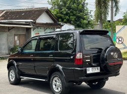 Isuzu Panther GRAND TOURING 2011 seperti baru 7