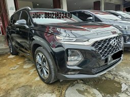 Hyundai Santa Fe Grand 2.2 Diesel AT ( Matic ) 2020 Hitam km 56rban  jakarta selatan 2