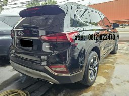 Hyundai Santa Fe Grand 2.2 Diesel AT ( Matic ) 2020 Hitam km 56rban  jakarta selatan 4