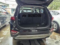 Hyundai Santa Fe Grand 2.2 Diesel AT ( Matic ) 2020 Hitam km 56rban  jakarta selatan 6