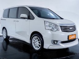 JUAL Toyota NAV1 2.0 V Limited AT 2016 Putih