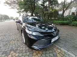 Toyota Camry 2.5 Hybrid AT 2020 Hitam