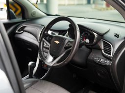 Chevrolet TRAX LTZ 2017 Abu-abu 12