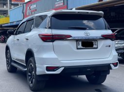 KM LOW LIKE NEW FORTUNER GR SPORT AT PUTIH 2022 6