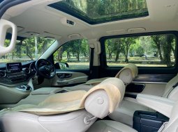 Mercedes-Benz V-Class V 260 2019 7