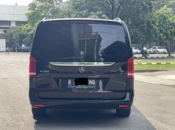 LIKE NEW MERCEDES BENZ V260 AT HITAM 2019 5