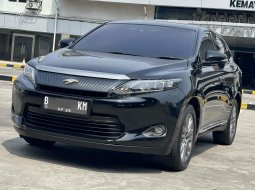 Toyota Harrier 2.0 AT 2015 Hitam 1